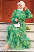 Tesettür giyim YEŞİL KUŞAKLI TESETTÜR ELBİSE T 4906