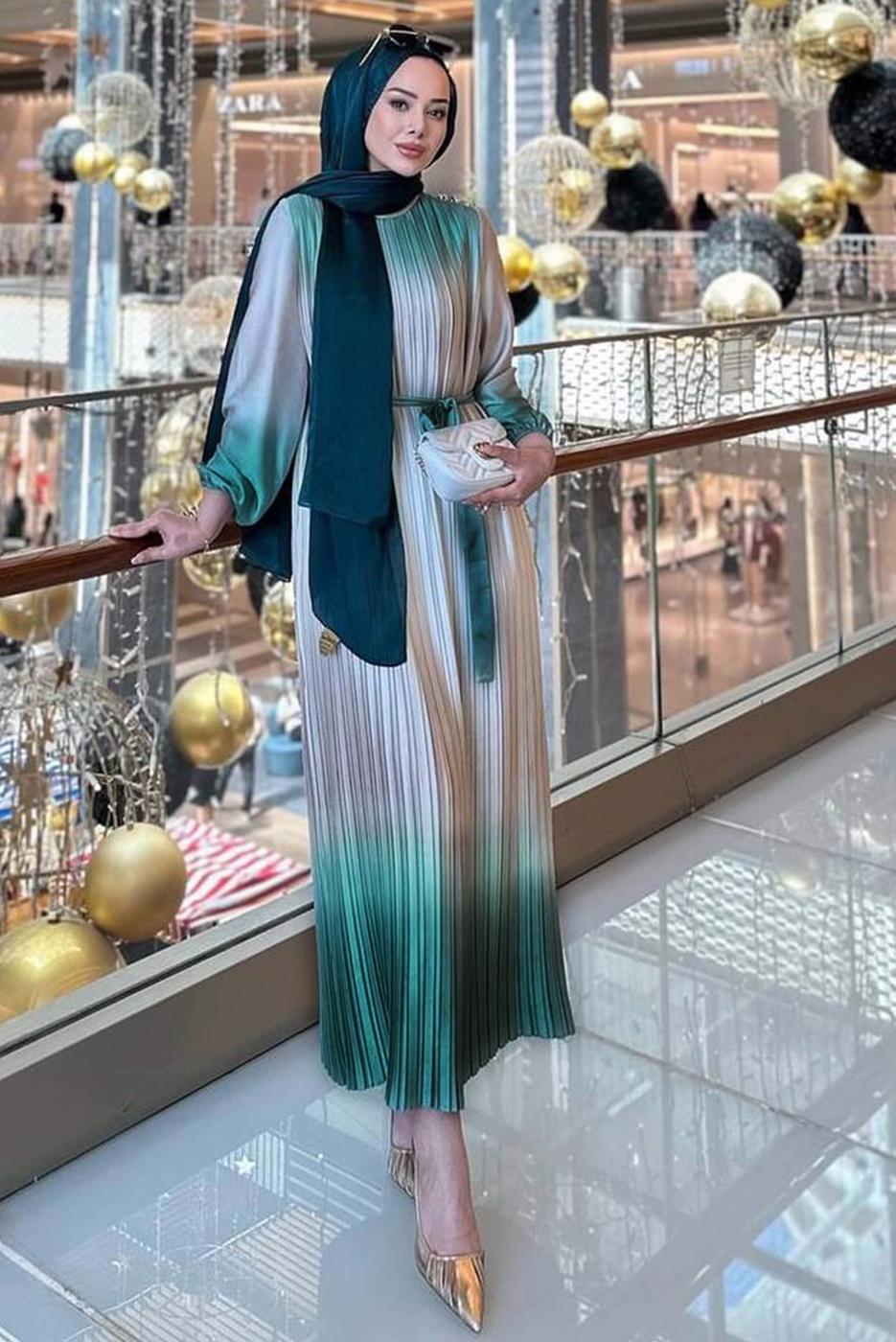 Vêtements hijab VERT ROBE PLISSÉE CEINTURE T 7285