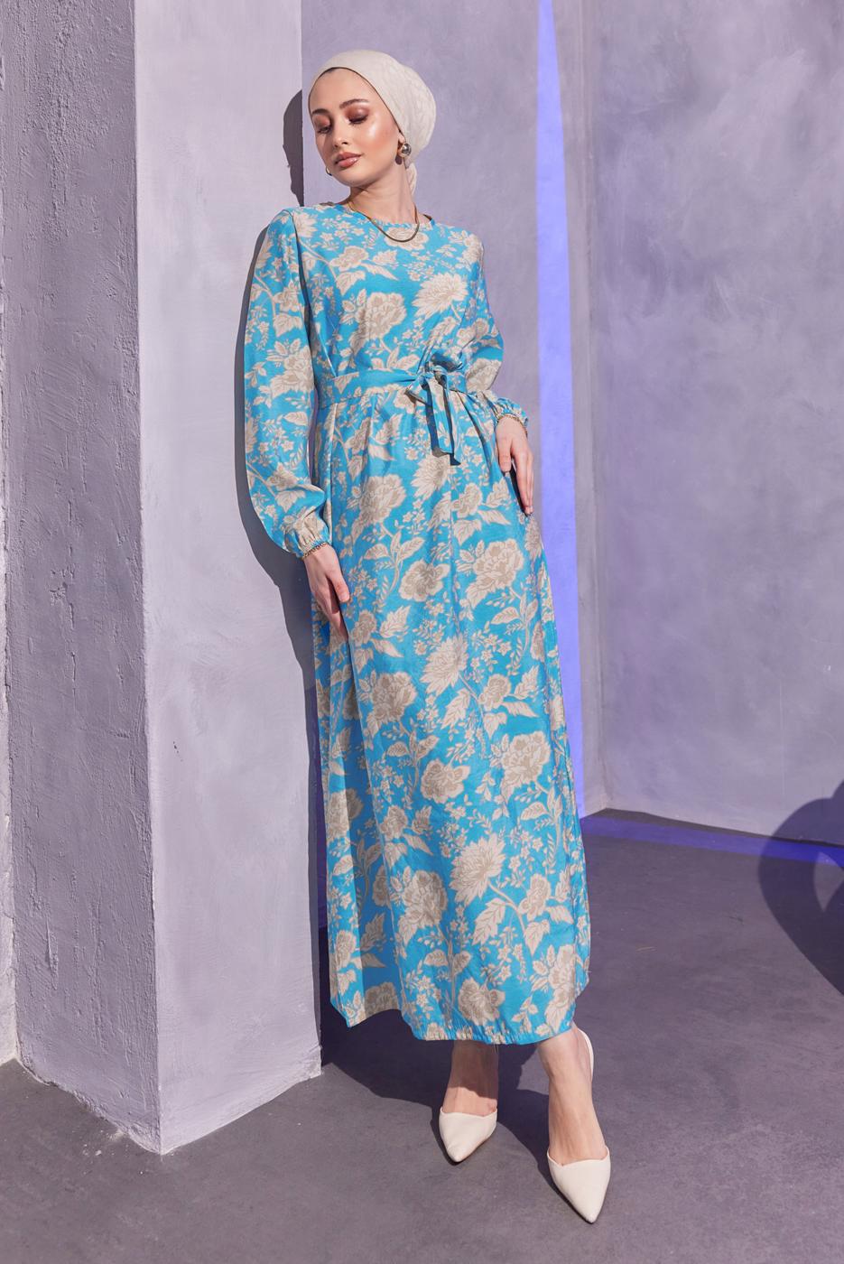 Tesettür giyim MAVİ KUŞAKLI DESENLİ ELBİSE T 7993