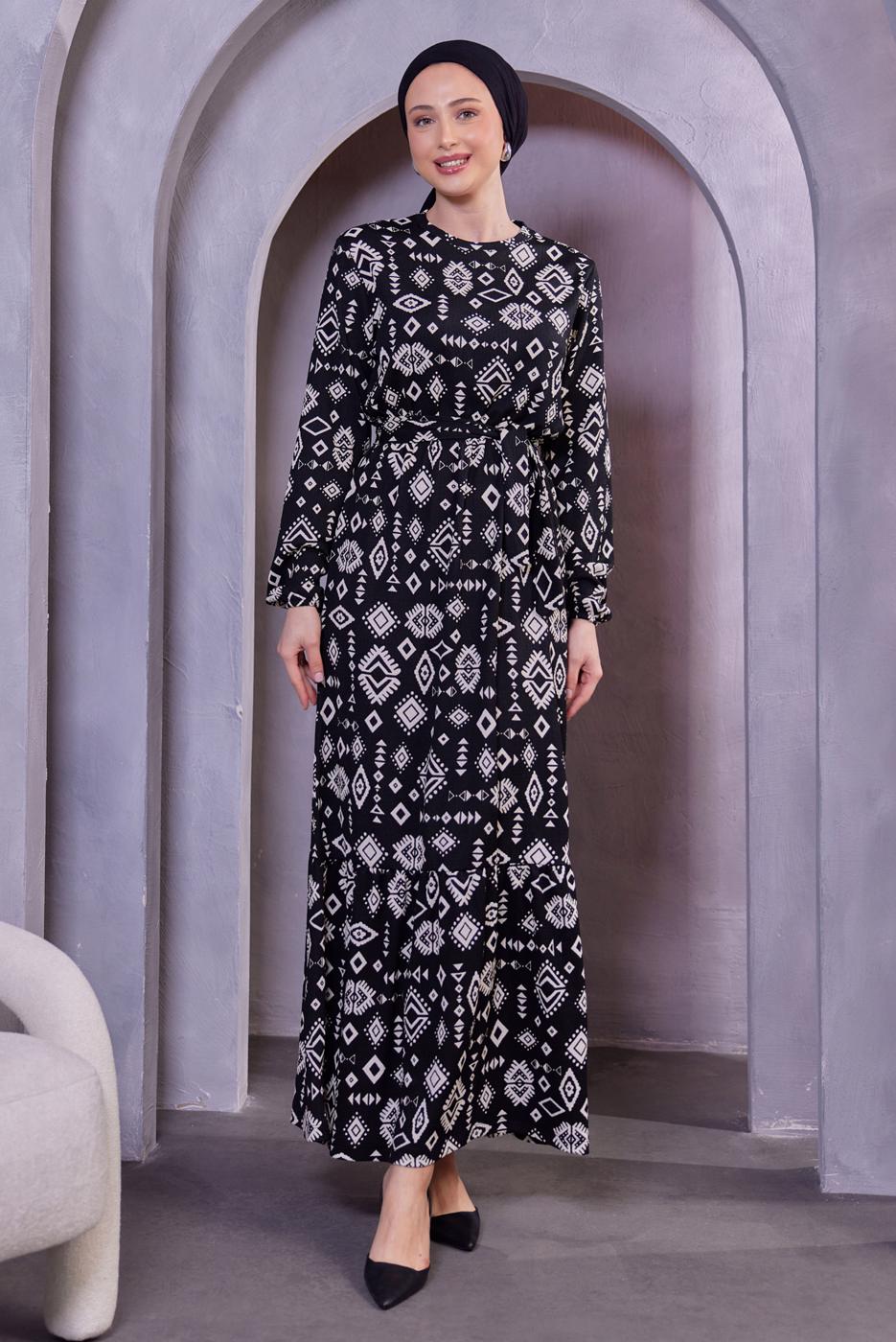 Tesettür giyim SİYAH KUŞAKLI DESENLİ ELBİSE T 8493