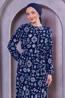 Tesettür giyim LACİVERT KUŞAKLI DESENLİ ELBİSE T 8493