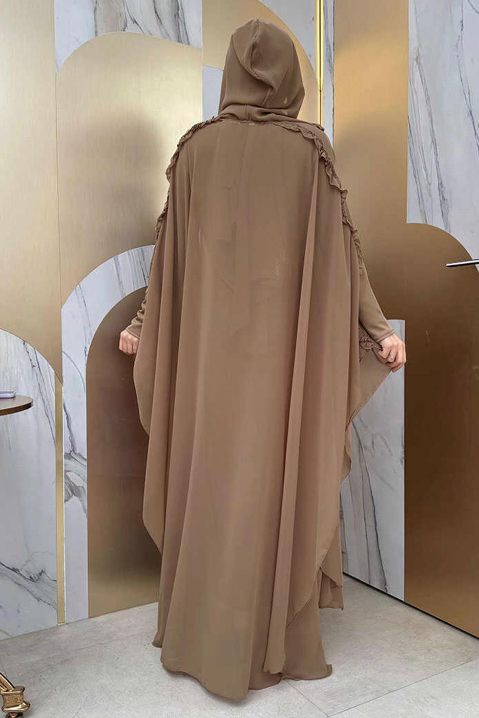 Tesettür giyim VİZON PELERİNLİ ŞİFON ELBİSE T 8773