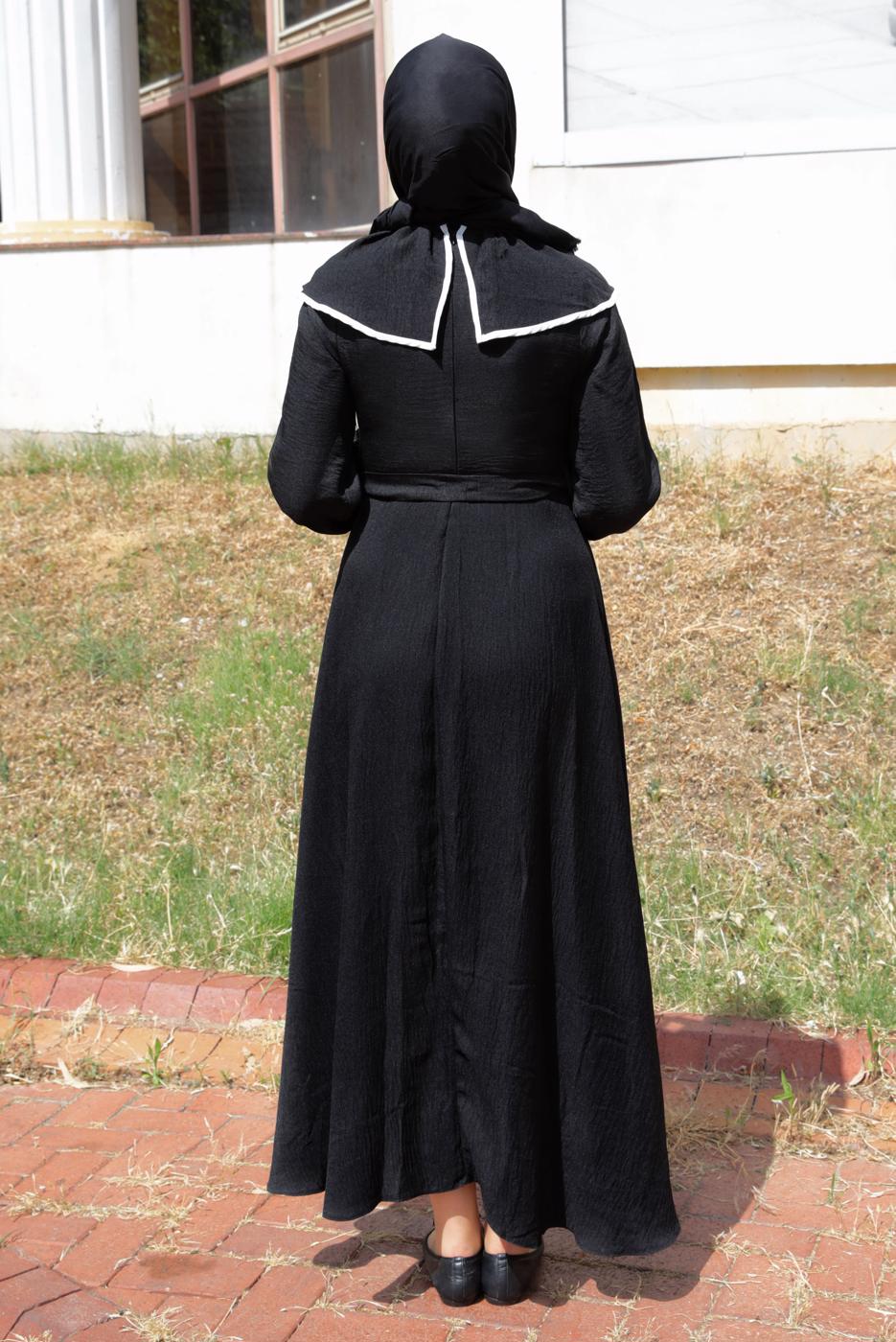 Tesettür giyim SİYAH KUŞAKLI TESETTÜR ELBİSE T 8806