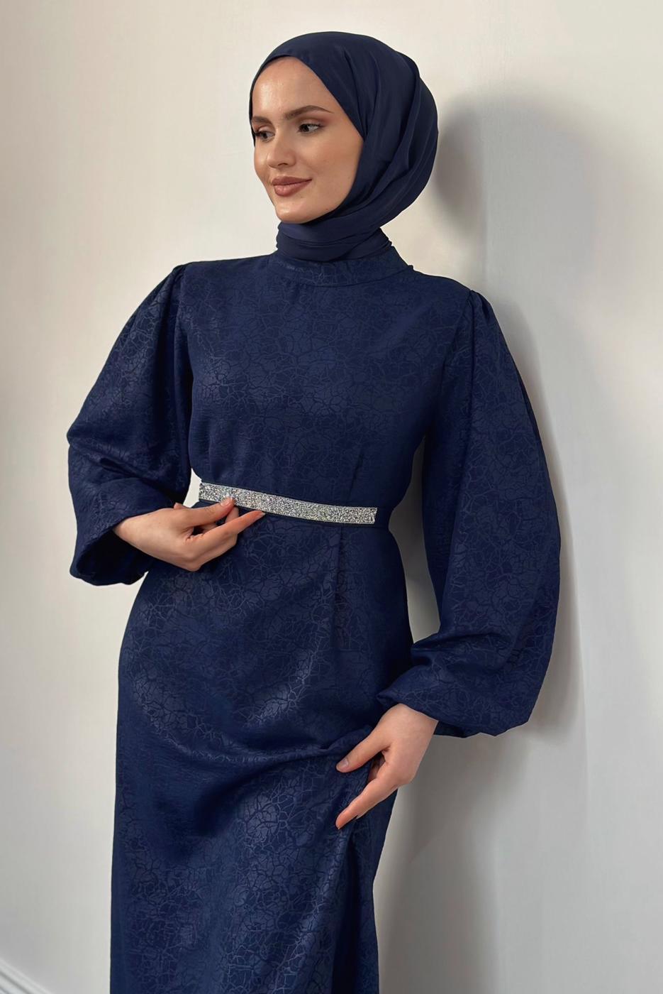 Tesettür giyim LACİVERT KUŞAKLI ELBİSE T 8906