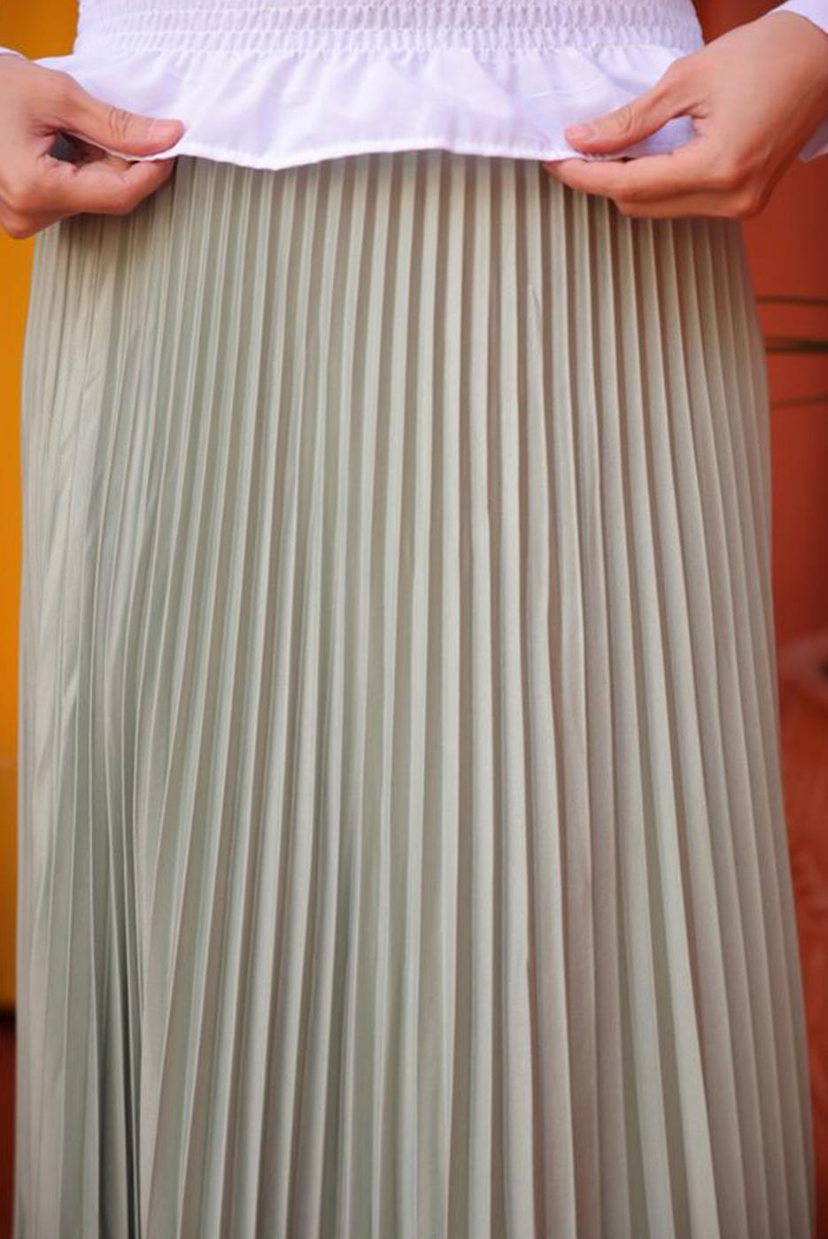 Tesettür giyim YEŞİL PİLİSELİ ETEK T 9831