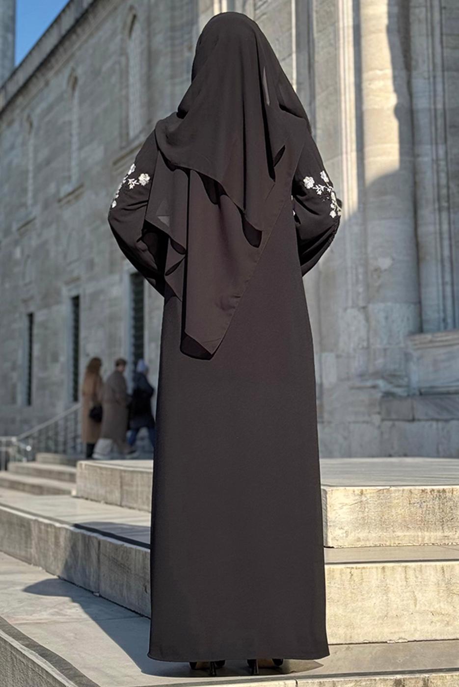 Tesettür giyim SİYAH İŞLEME DETAYLI FERACE T 5987