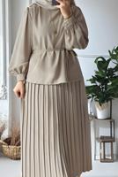 Tesettür giyim BEJ PİLİSELİ ETEKLİ TAKIM T 0251