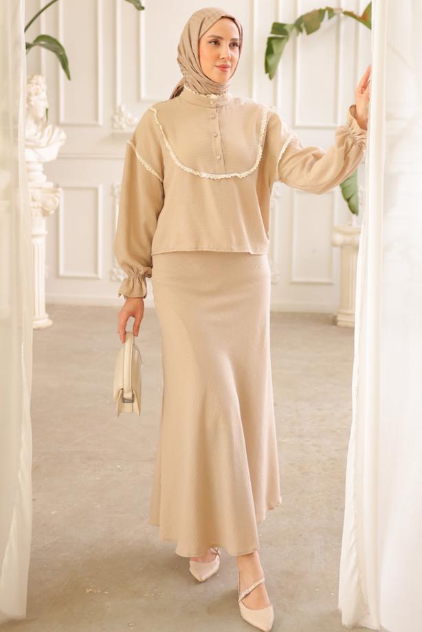Tesettür giyim BEJ DANTEL DETAYLI ETEKLİ TAKIM T 8702 - TRENDTESETTÜR