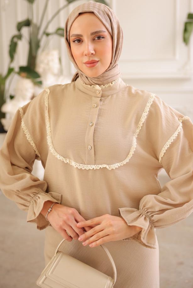 Tesettür giyim BEJ DANTEL DETAYLI ETEKLİ TAKIM T 8702 - TRENDTESETTÜR