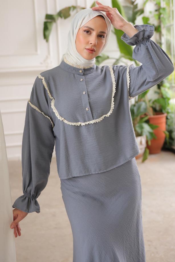 Tesettür giyim GRİ DANTEL DETAYLI ETEKLİ TAKIM T 8702 - TRENDTESETTÜR