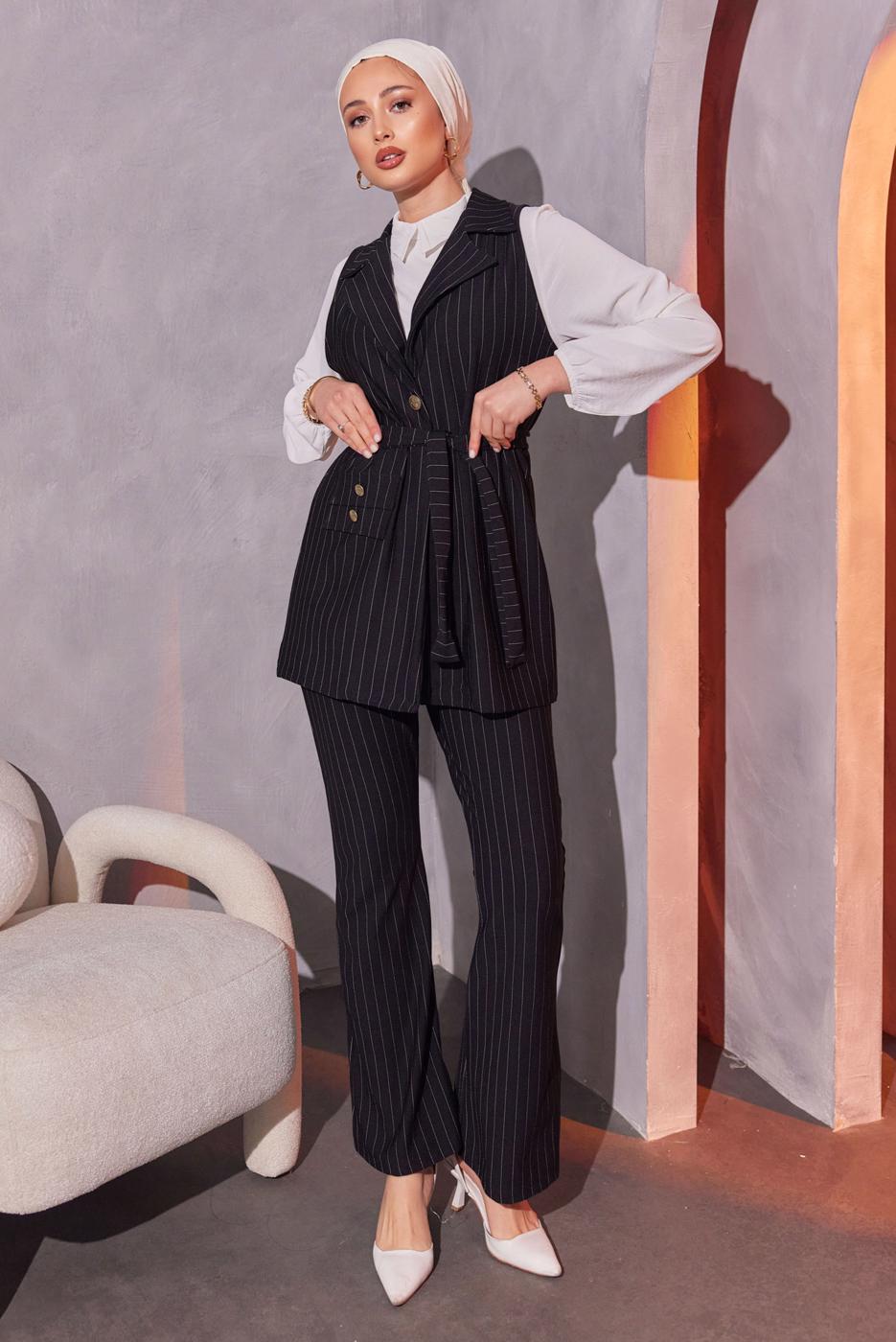 Tesettür giyim SİYAH ÇİZGİLİ YELEKLİ PANTOLONLU TAKIM T 0404