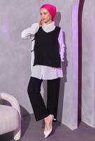 Tesettür giyim SİYAH İNCİ DETAYLI ÜÇLÜ PANTOLONLU TAKIM T 0804