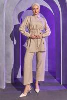 Tesettür giyim BEJ BROŞ DETAYLI PANTOLONLU TAKIM T 1193