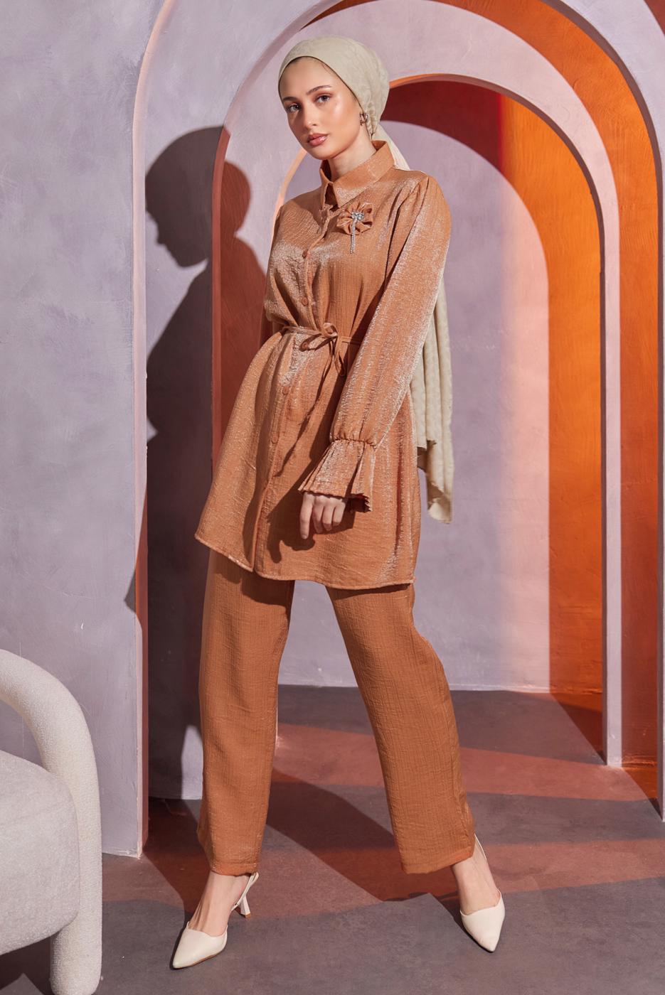 Tesettür giyim TURUNCU BROŞ DETAYLI PANTOLONLU TAKIM T 1204