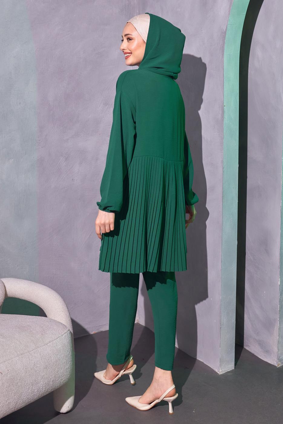 Tesettür giyim YEŞİL KAPÜŞONLU PANTOLONLU TAKIM T 1214