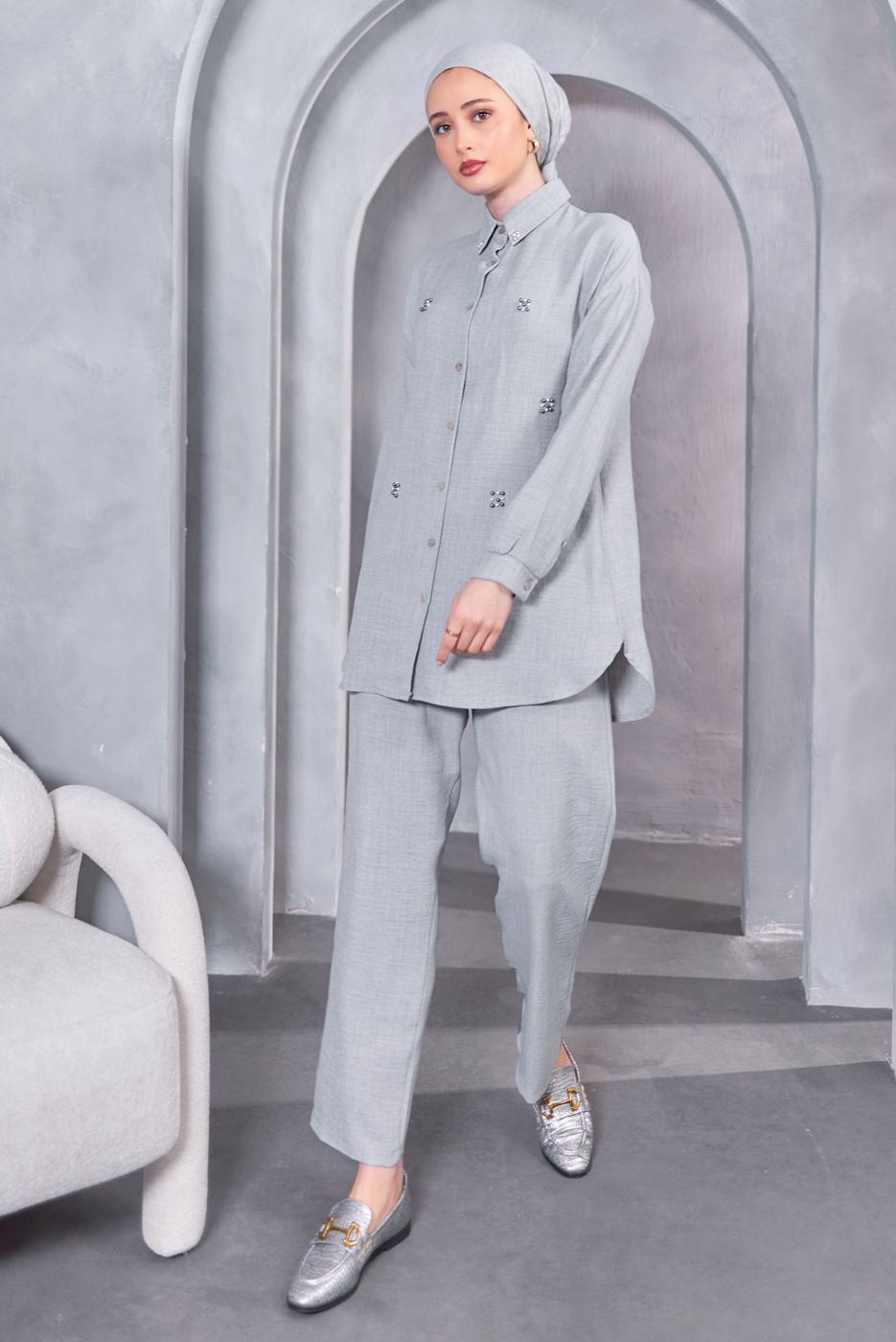 Tesettür giyim GRİ DÜĞMELİ PANTOLONLU TAKIM T 1283