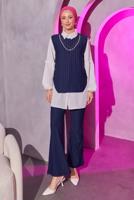 Tesettür giyim LACİVERT ZİNCİR DETAYLI ÜÇLÜ PANTOLONLU TAKIM T 1404
