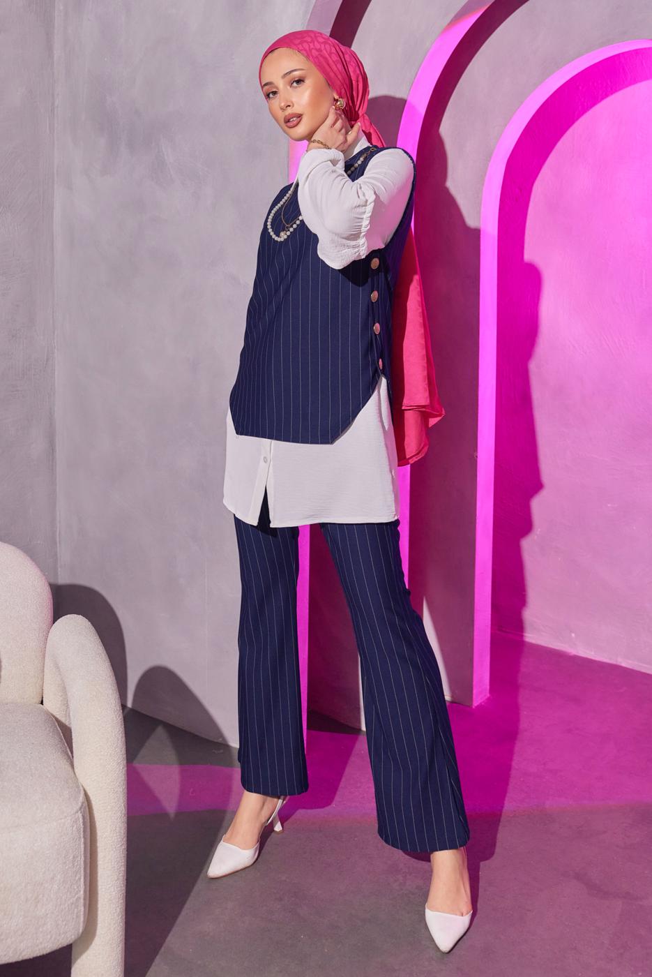 Tesettür giyim LACİVERT ZİNCİR DETAYLI ÜÇLÜ PANTOLONLU TAKIM T 1404