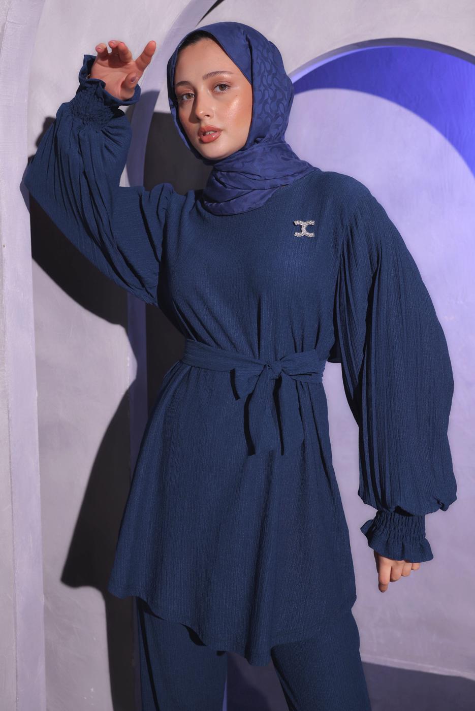Tesettür giyim LACİVERT BROŞ DETAYLI PANTOLONLU TAKIM T 1704