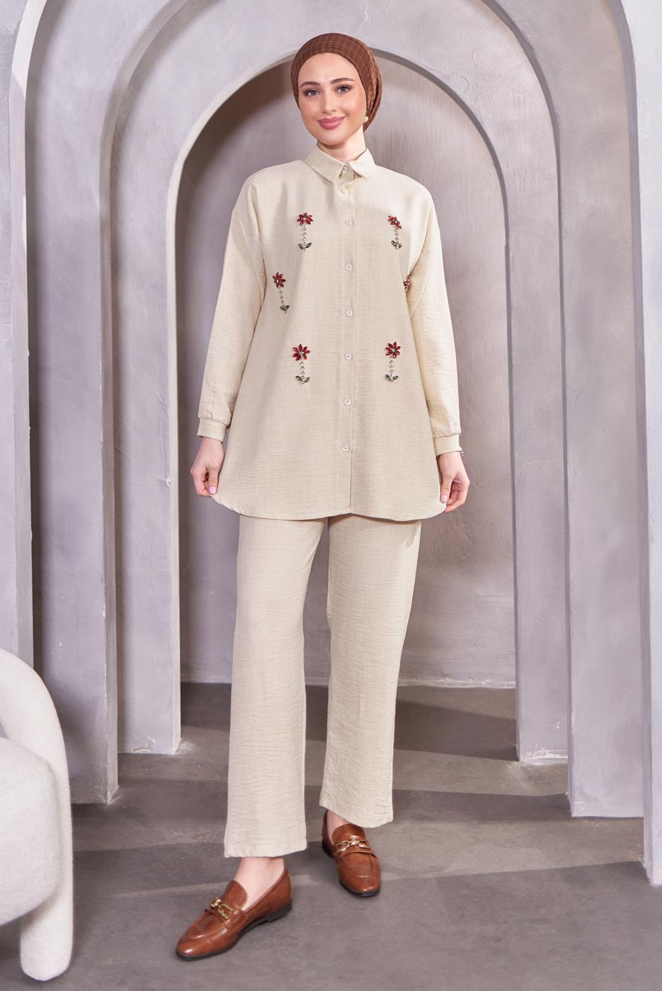 Tesettür giyim BEJ TAŞ DETAYLI PANTOLONLU TAKIM T 2083