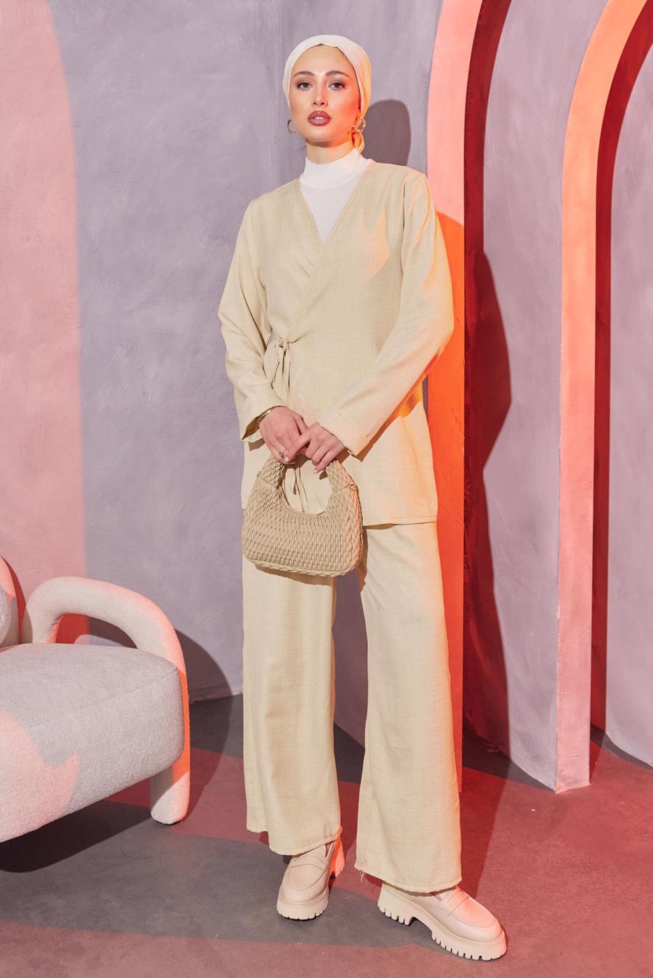 Tesettür giyim BEJ ÇAPRAZ BAĞLAMALI PANTOLONLU TAKIM T 3604