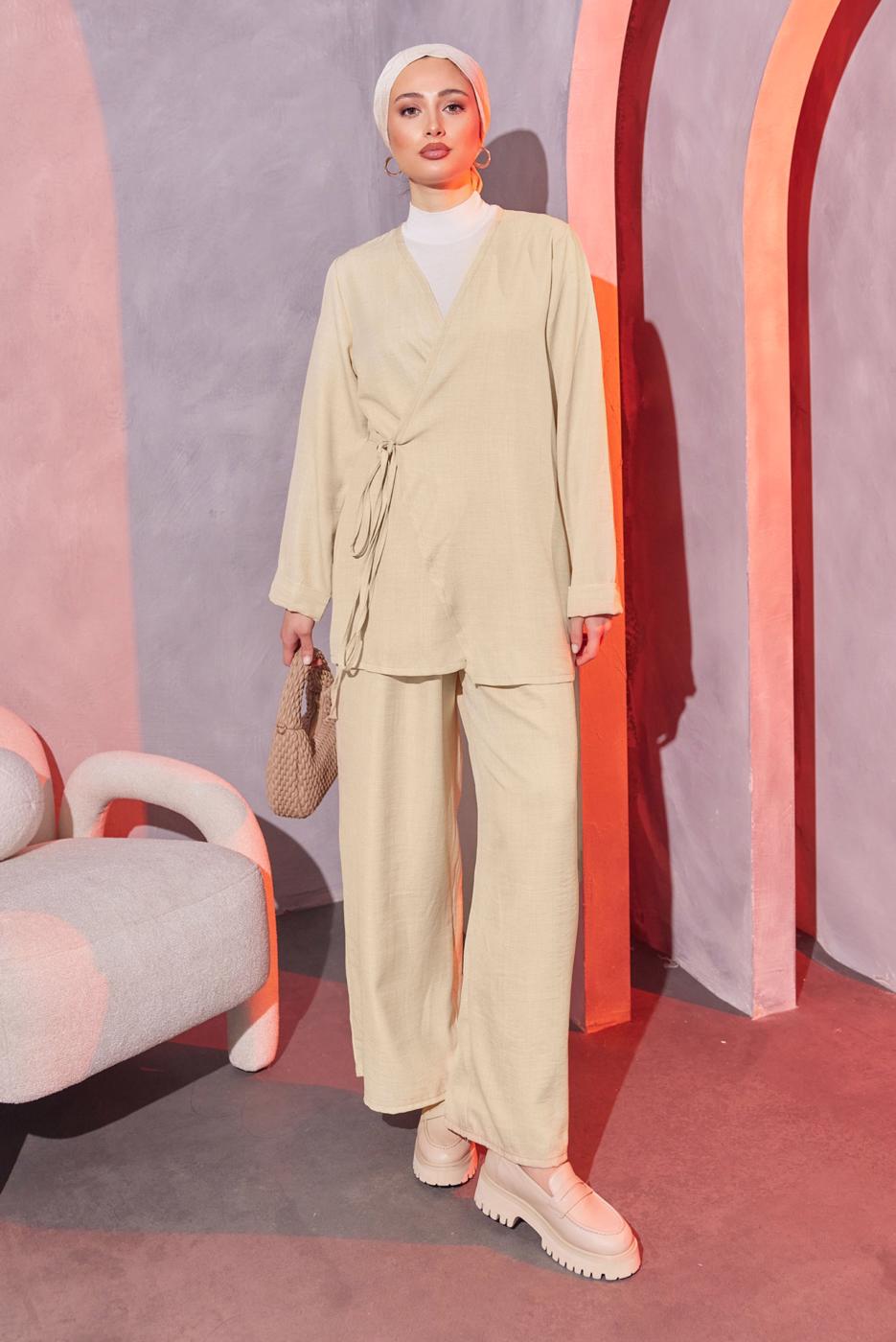 Tesettür giyim BEJ ÇAPRAZ BAĞLAMALI PANTOLONLU TAKIM T 3604