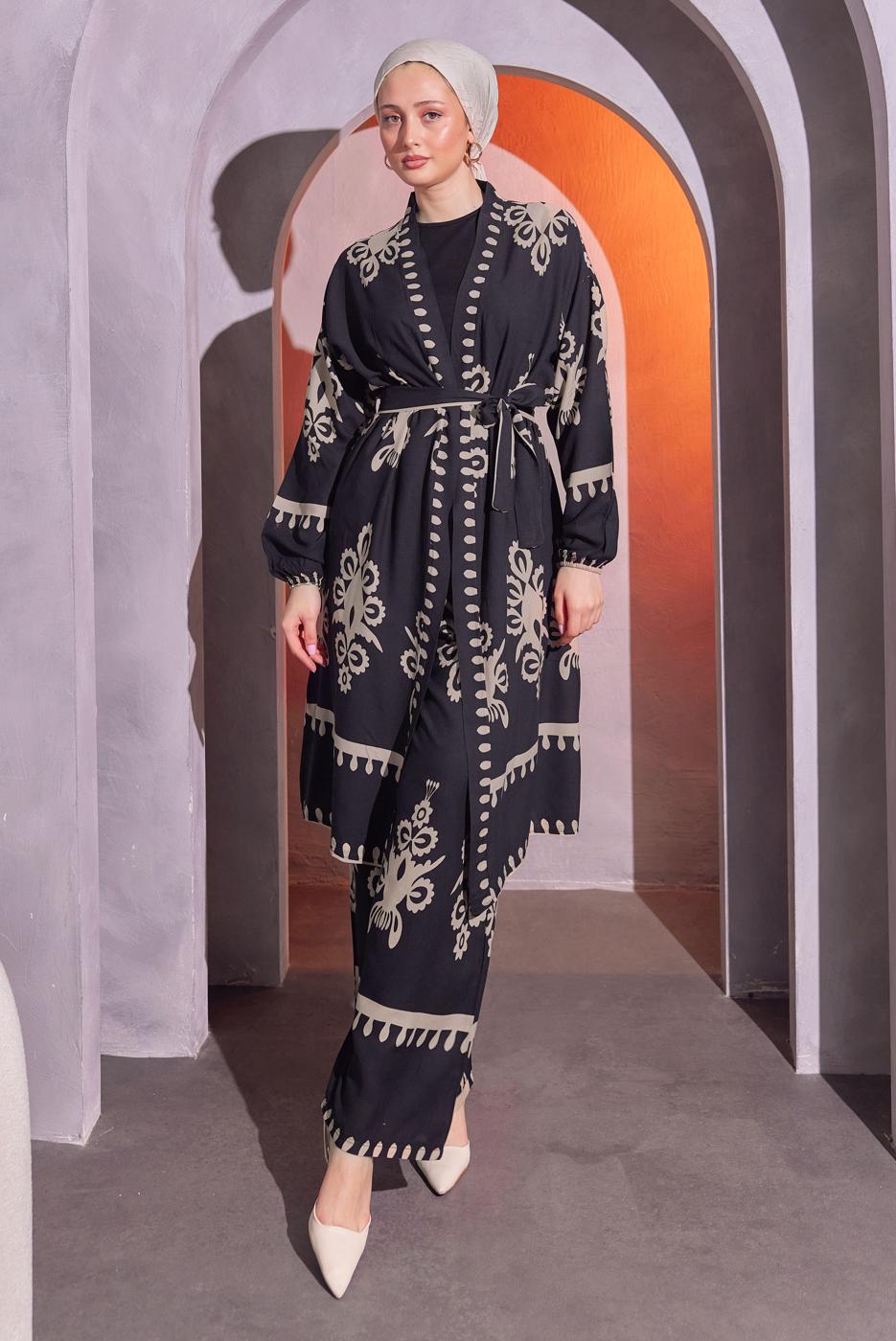 Tesettür giyim SİYAH DESENLİ KUŞAKLI PANTOLONLU TAKIM T 4014