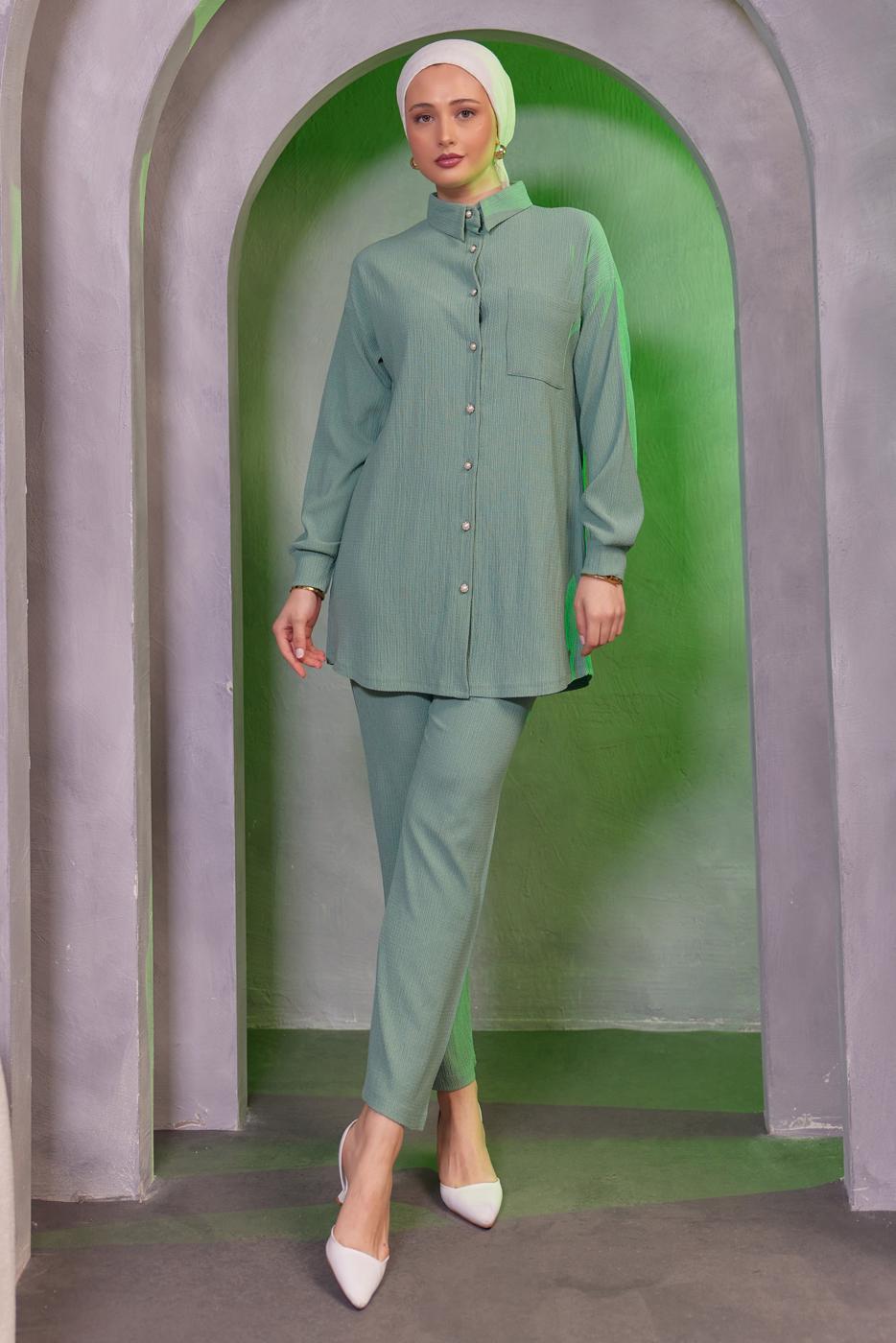 Tesettür giyim YEŞİL GÖMLEK YAKA PANTOLONLU TAKIM T 4393
