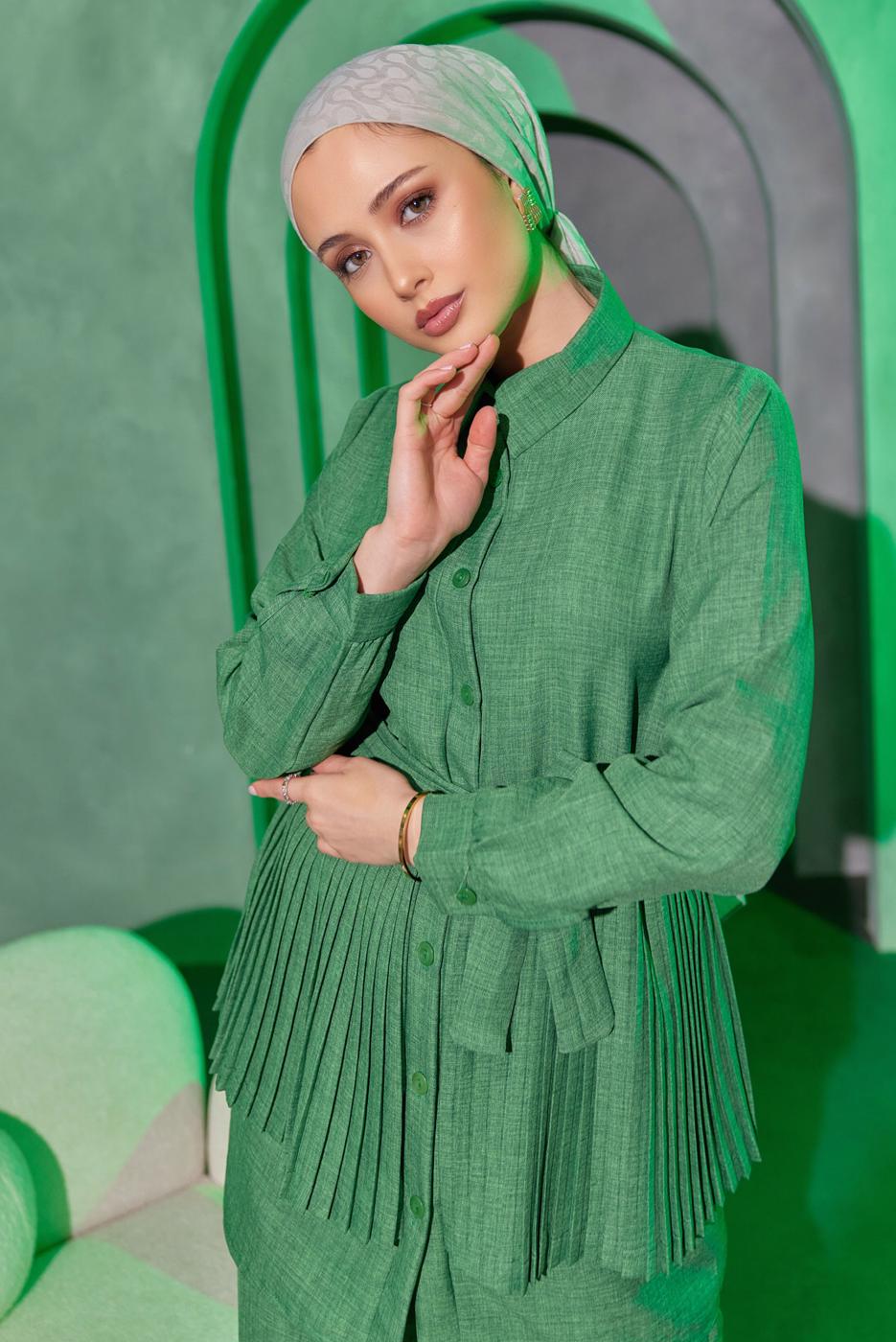 Hijab clothing GREEN PLEAT DETAILED PANTS SUIT T 4493