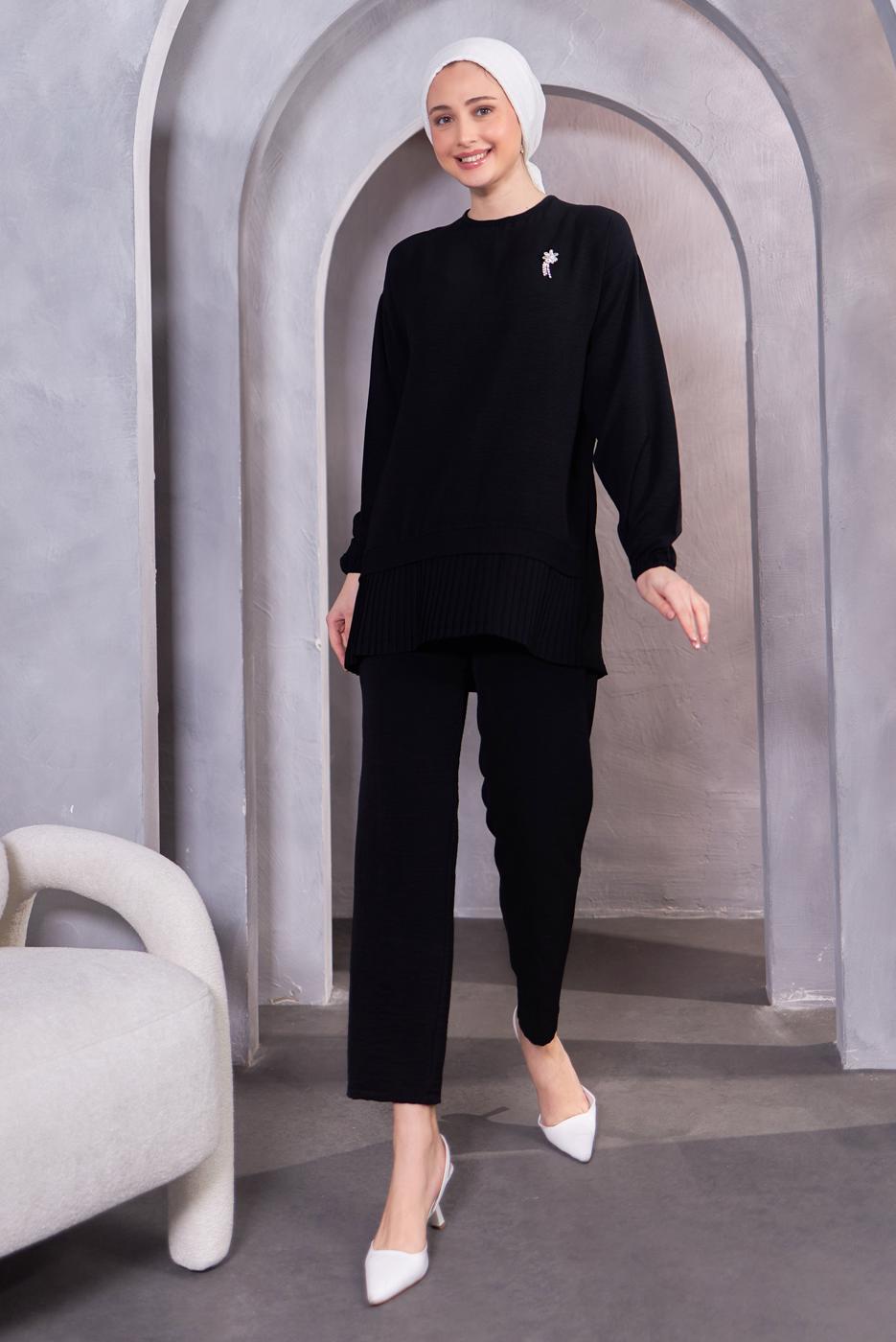 Tesettür giyim SİYAH BROŞ DETAYLI PANTOLONLU TAKIM T 5983