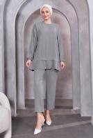 Tesettür giyim GRİ BROŞ DETAYLI PANTOLONLU TAKIM T 5983
