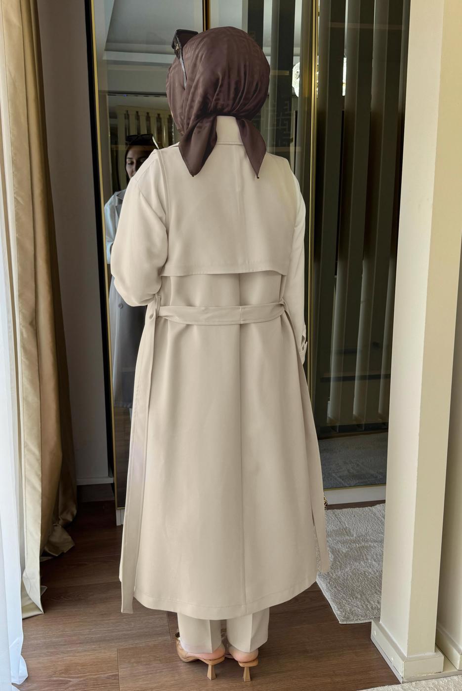 Tesettür giyim BEJ KUŞAKLI YELEKLİ PANTOLONLU TAKIM T 6135