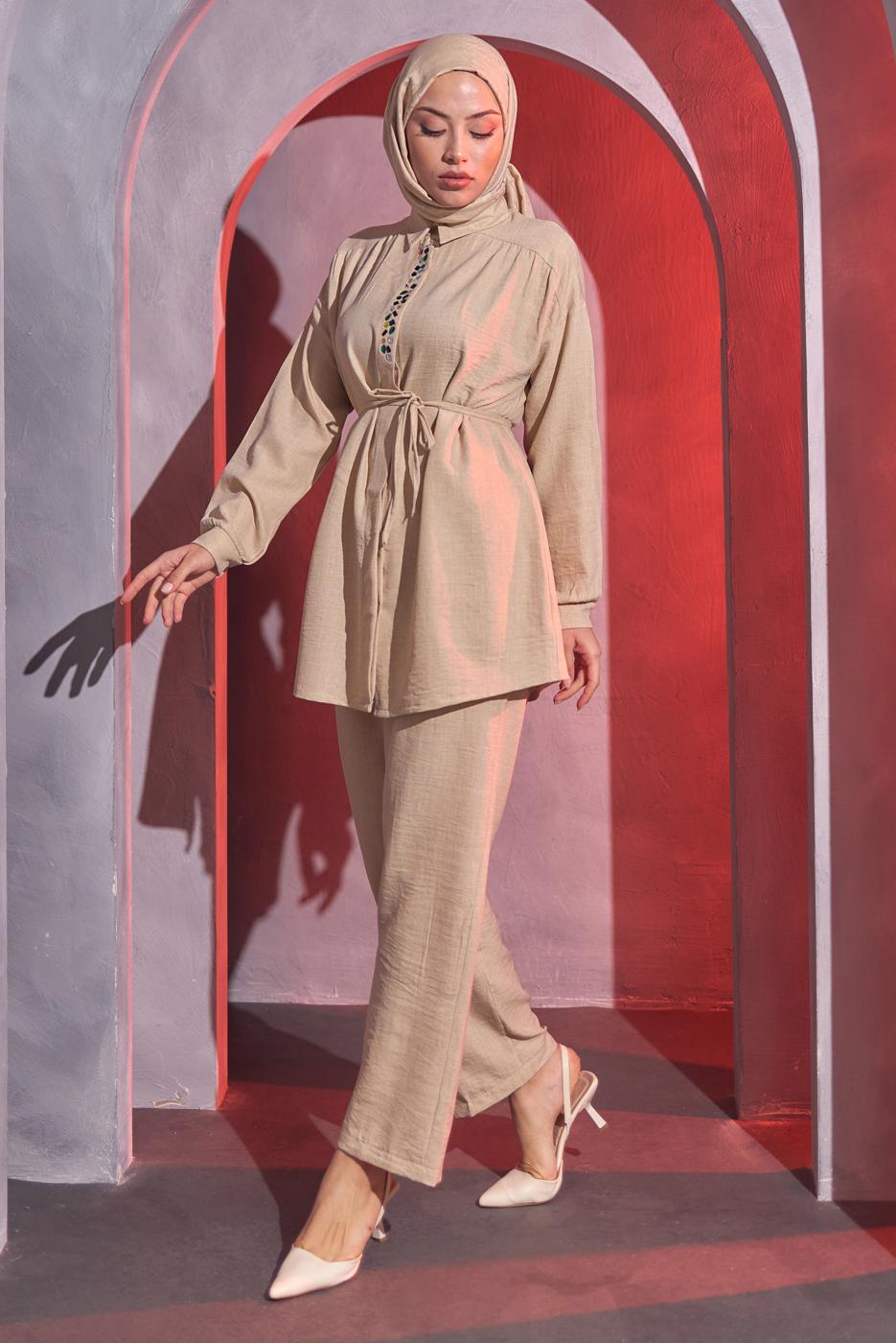 Tesettür giyim BEJ BAĞCIKLI PANTOLONLU TAKIM T 7193