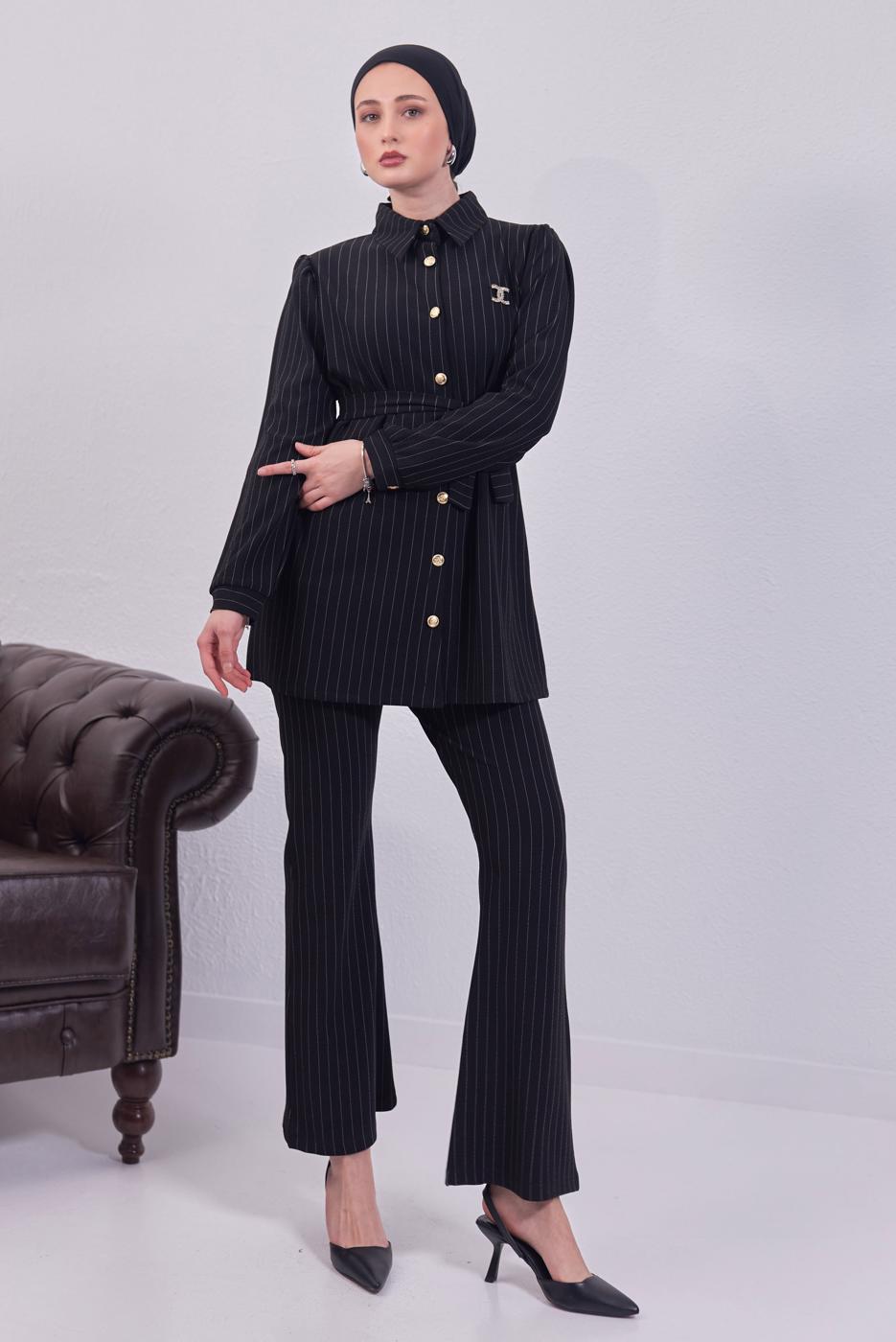 Tesettür giyim SİYAH KUŞAKLI ÇİZGİLİ PANTOLONLU TAKIM T 8783