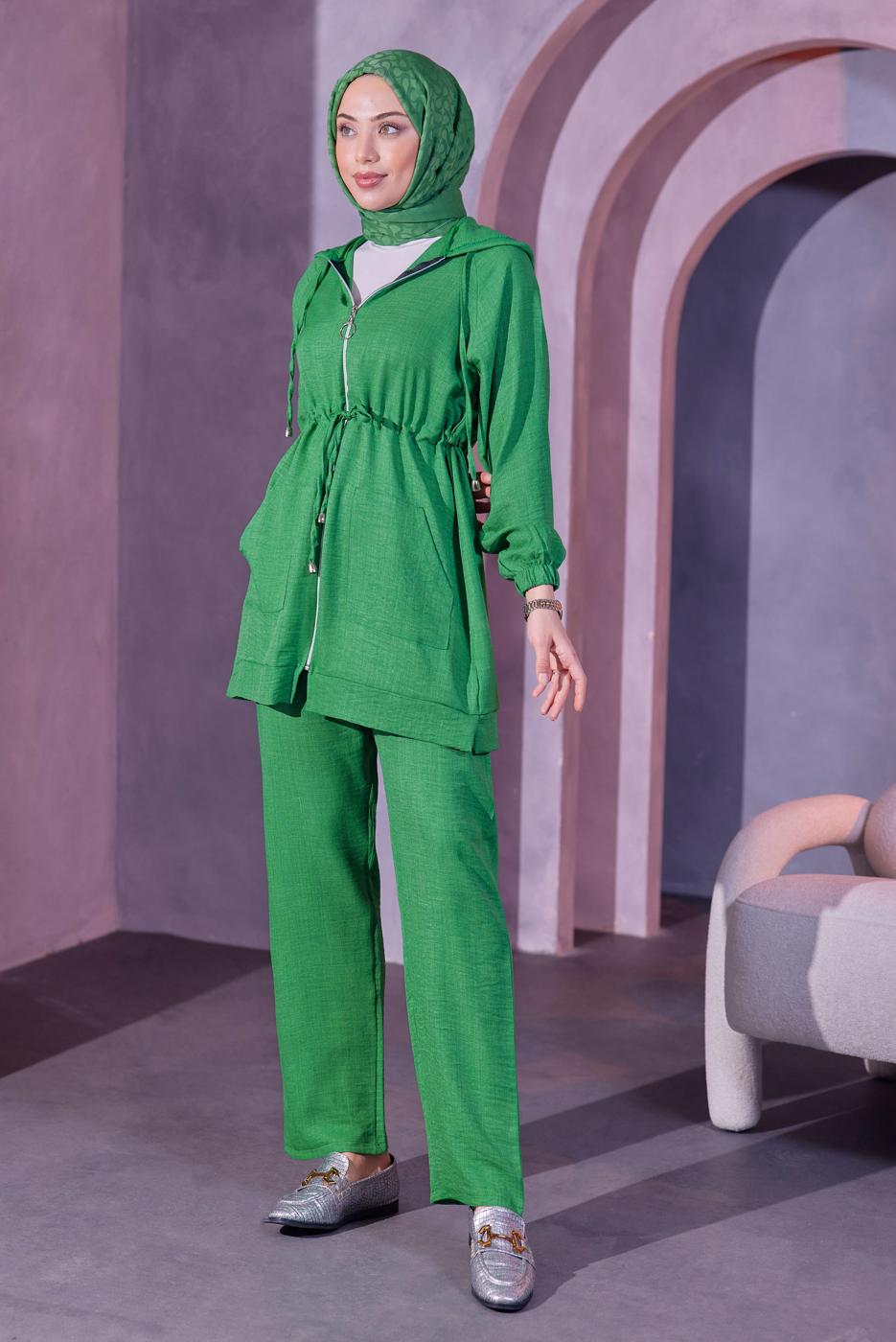 Tesettür giyim YEŞİL KAPÜŞONLU PANTOLONLU TAKIM T 9393