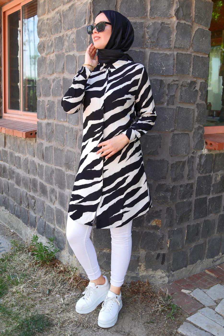 Tesettür giyim SİYAH  ZEBRA DESENLİ TUNİK T 3813