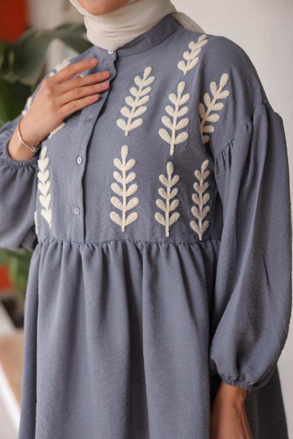 Tesettür giyim GRİ YAPRAK DESENLİ GÖMLEK TUNİK T 6302