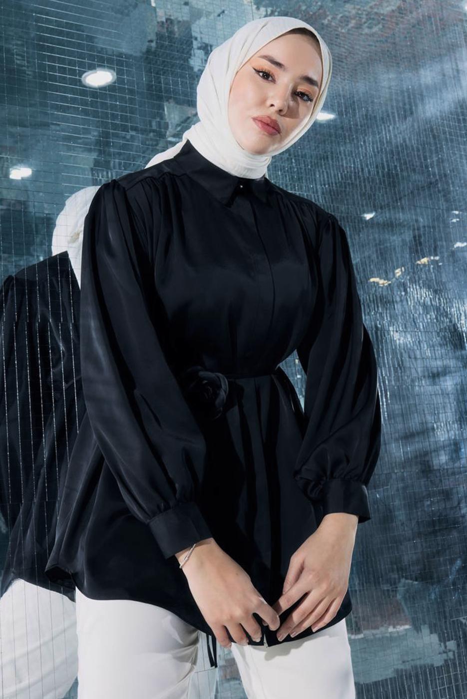 Tesettür giyim SİYAH BROŞ DETAYLI TUNİK T 70042