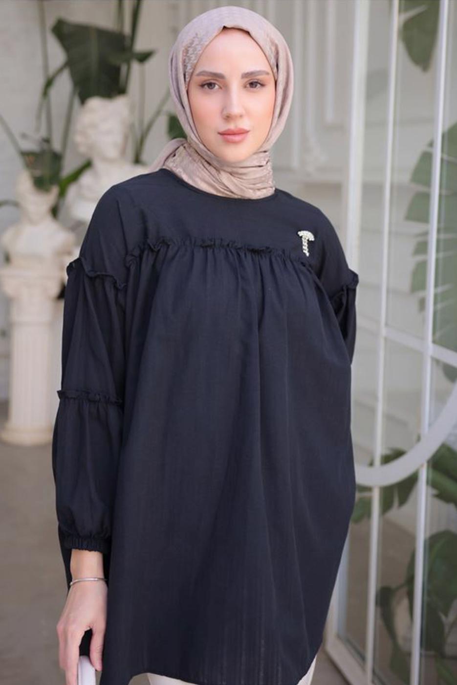 Tesettür giyim SİYAH BROŞ DETAYLI TUNİK T 74616