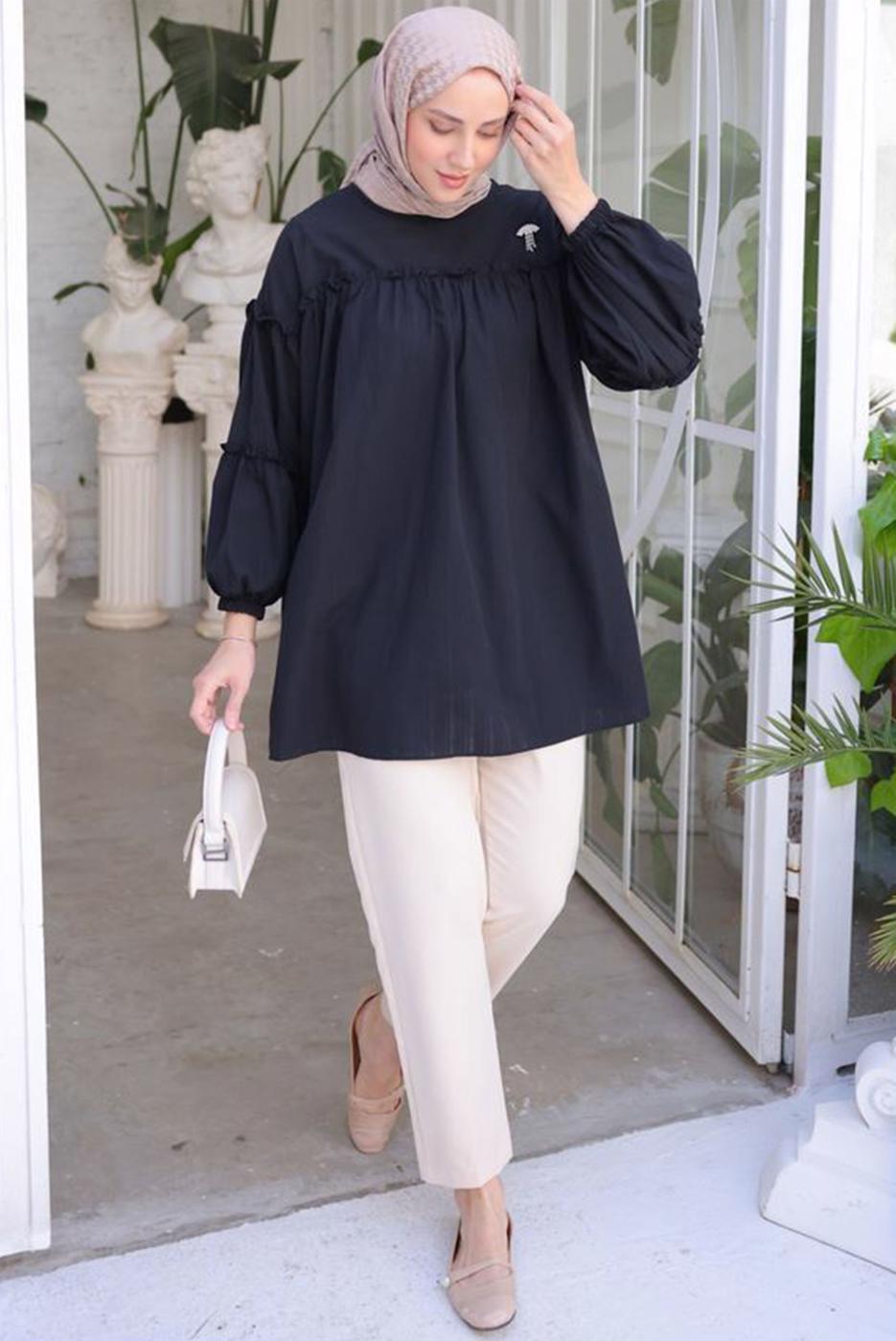 Tesettür giyim SİYAH BROŞ DETAYLI TUNİK T 74616