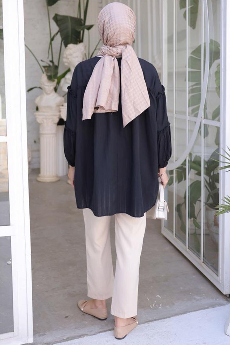 Tesettür giyim SİYAH BROŞ DETAYLI TUNİK T 74616