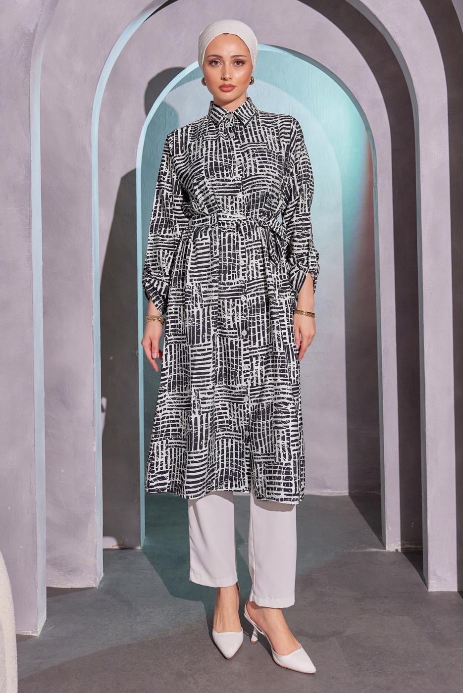 Tesettür giyim SİYAH DESENLİ KUŞAKLI UZUN TUNİK T 8504