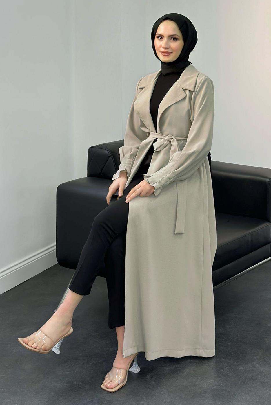 Tesettür giyim BEJ KUŞAKLI TRENÇKOT T 3995