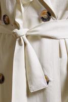 Tesettür giyim BEJ KUŞAKLI PAMUKLU TRENÇKOT T 6201