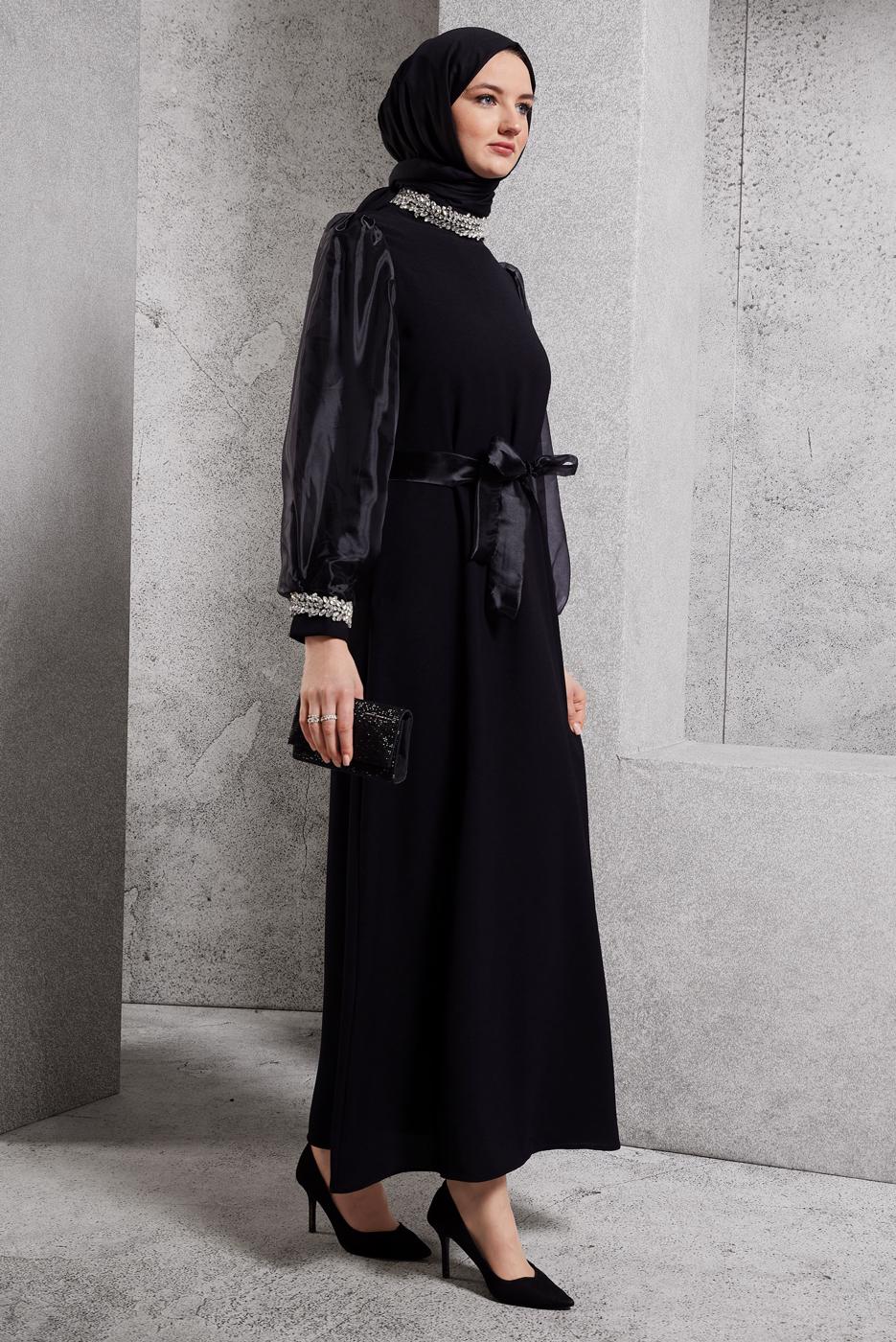 Tesettür giyim SİYAH KUŞAKLI TESETTÜR ABİYE ELBİSE T 6754