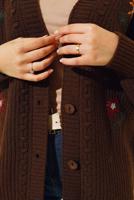 Tesettür giyim KAHVE ÇİÇEK NAKIŞLI TRİKO HIRKA T 183