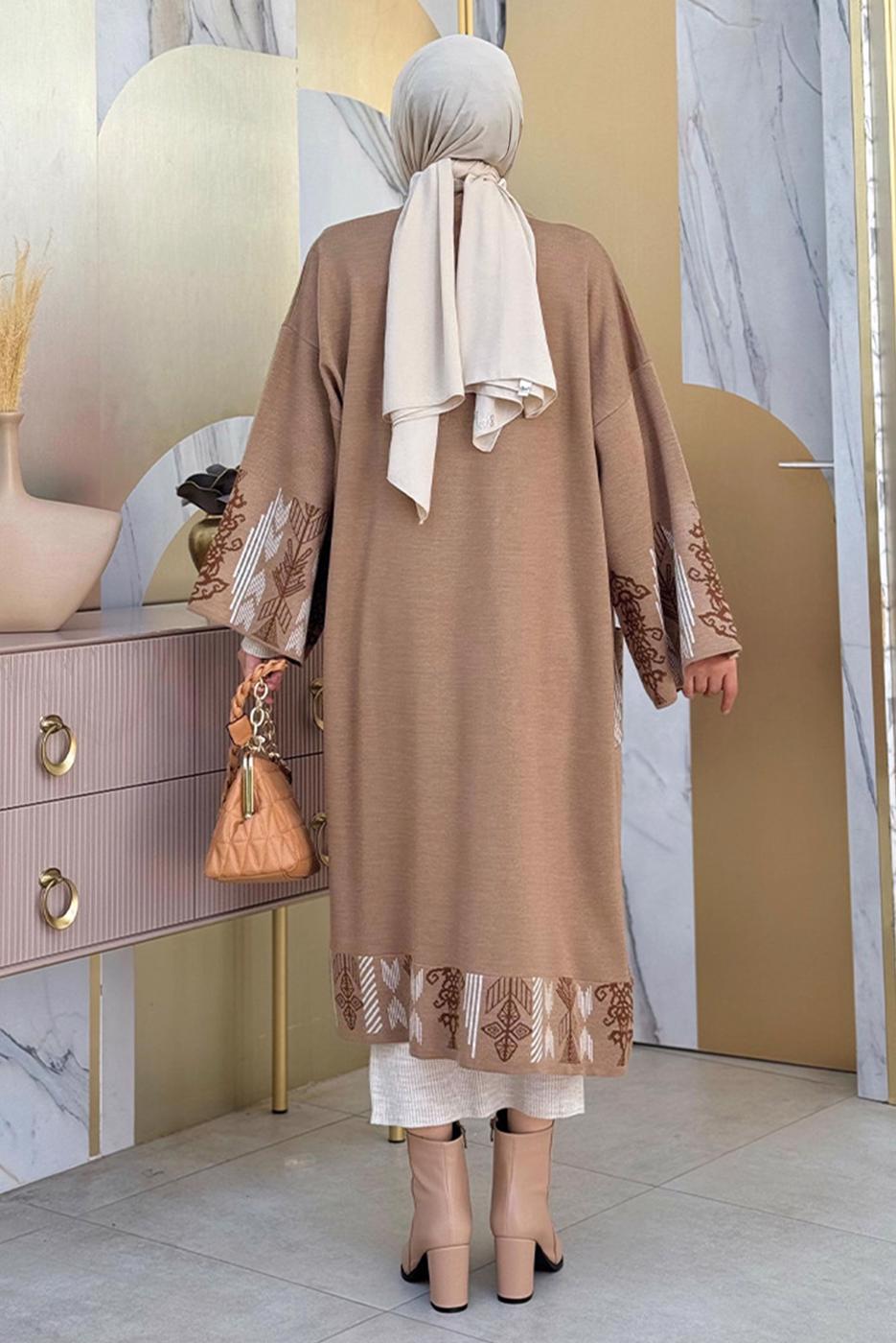 Tesettür giyim VİZON İŞLEME DETAYLI TRİKO HIRKA T 30021