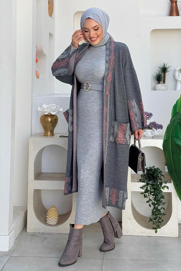 Tesettür giyim GRİ İŞLEME DETAYLI TRİKO HIRKA T 30021 - TRENDTESETTÜR