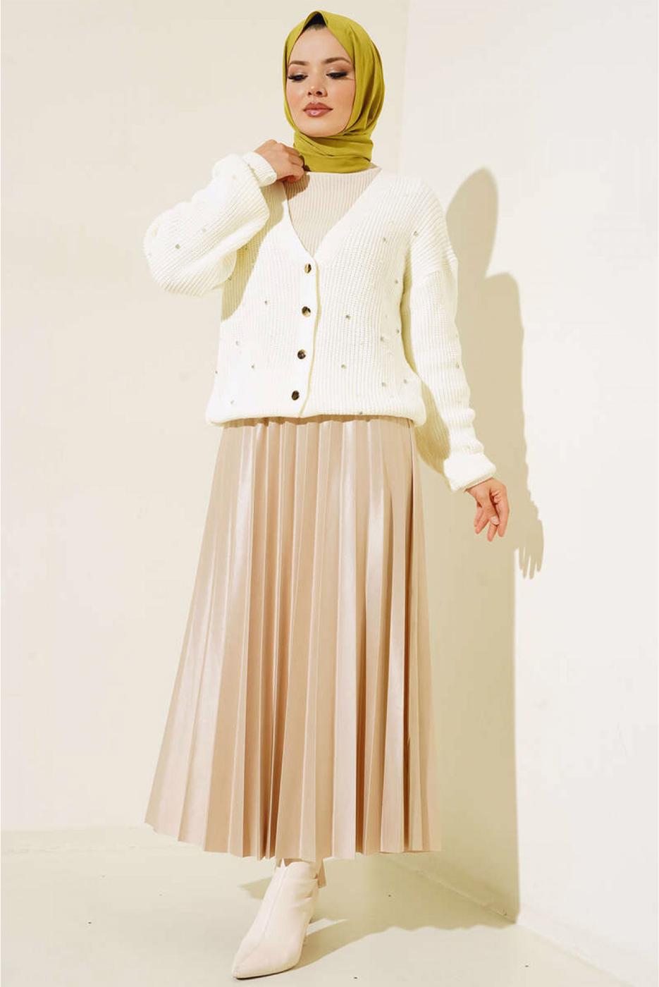 Tesettür giyim EKRU TAŞ DETAYLI TRİKO HIRKA T 5207