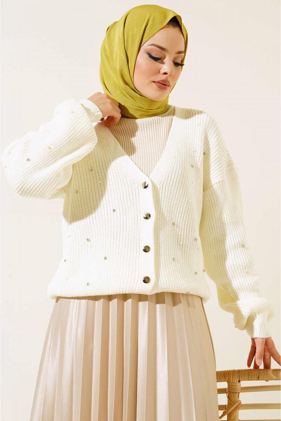 Tesettür giyim EKRU TAŞ DETAYLI TRİKO HIRKA T 5207